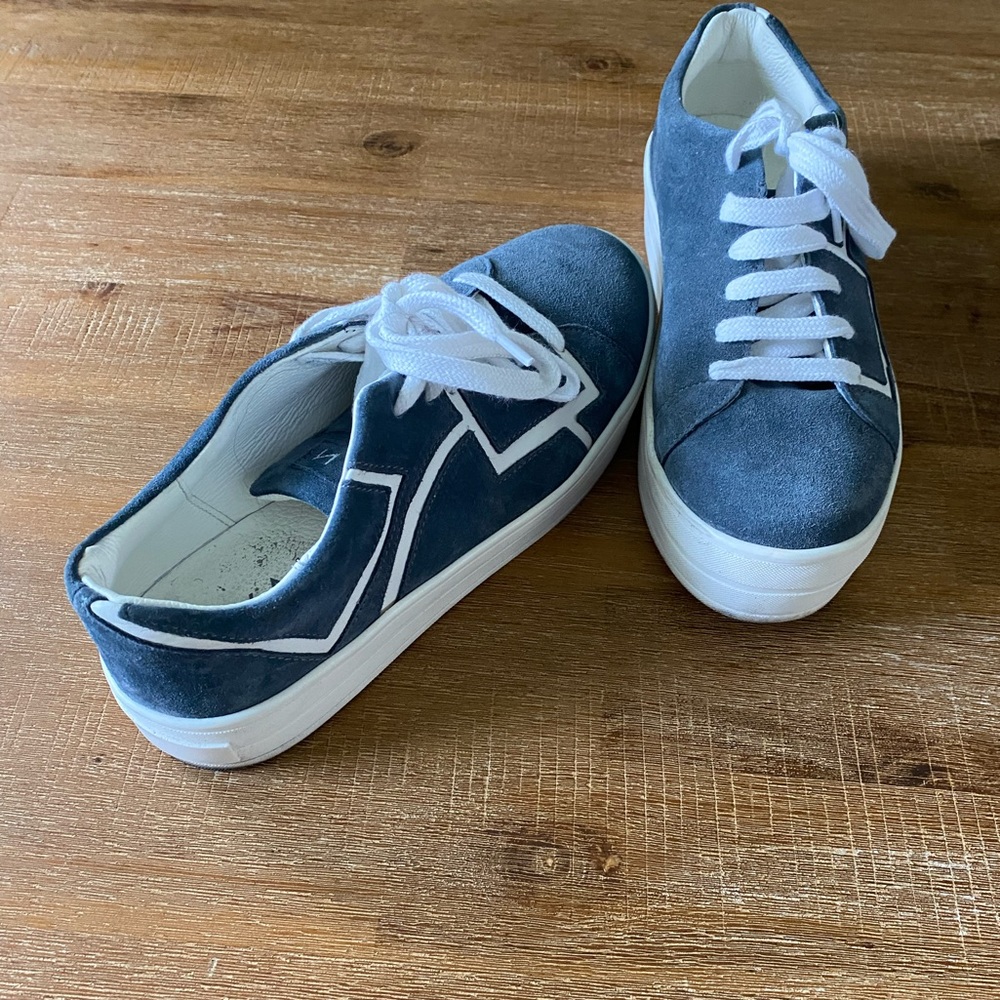 Dylan Sneakers blue and white